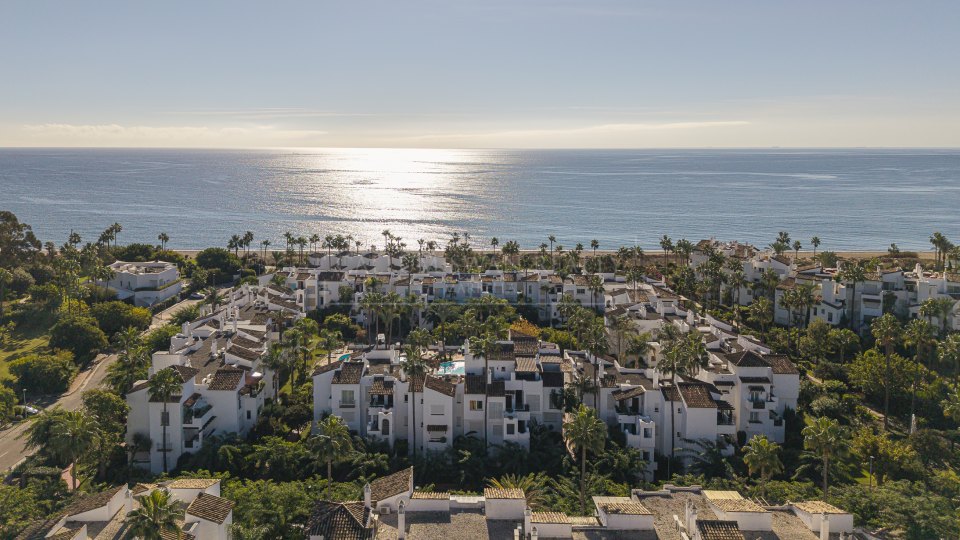 Estepona, Appartement en bord de mer à vendre à Costalita, Estepona