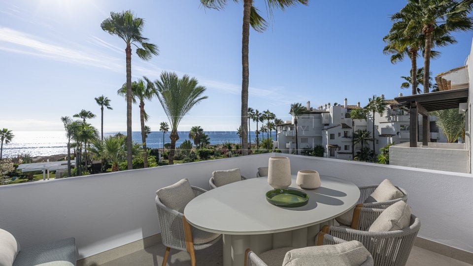 Estepona, Appartement en bord de mer à vendre à Costalita, Estepona