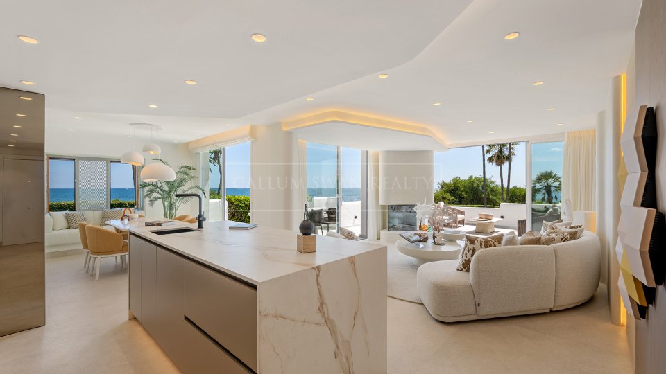 Estepona, Appartement rénové en bord de mer à vendre à Alcazaba Beach, Estepona