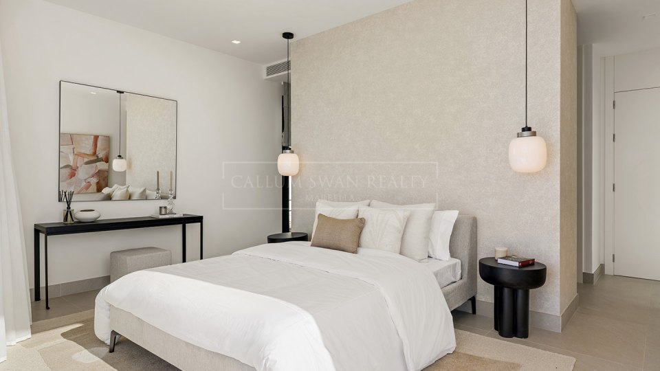 Estepona, Villa de cuatro dormitorios en planos cerca del golf y la playa en Estepona Golf