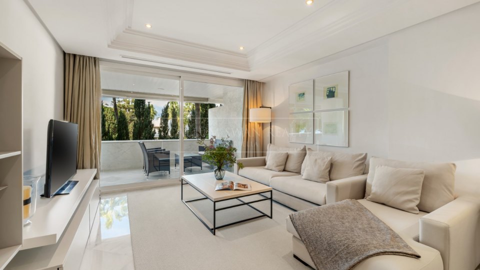 Marbella Golden Mile, Appartement de luxe de deux chambres en bord de mer sur le Golden Mile de Marbella