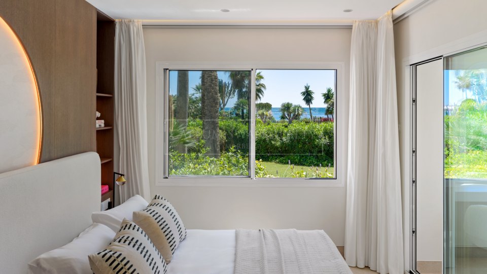 Estepona, Appartement en bord de mer à vendre à Costalita, Estepona