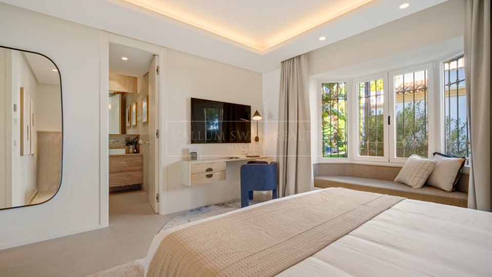 Marbella Golden Mile, Appartement rénové de quatre chambres à Monte Paraiso, Marbella Golden Mile