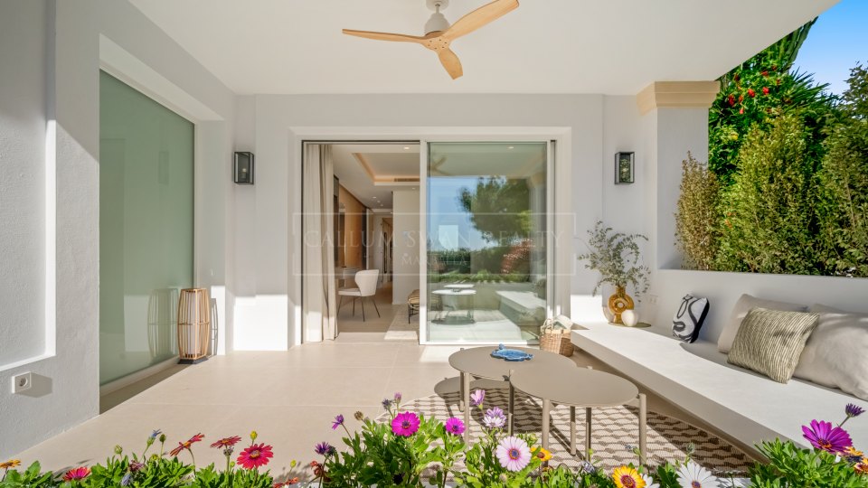Marbella Golden Mile, Appartement rénové de quatre chambres à Monte Paraiso, Marbella Golden Mile