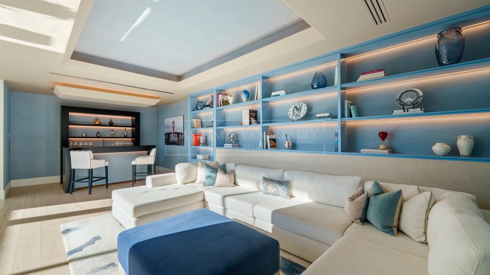 Benahavis, Villa de lujo en venta en El Madroñal, Benahavís con vistas panorámicas al mar y a la montaña