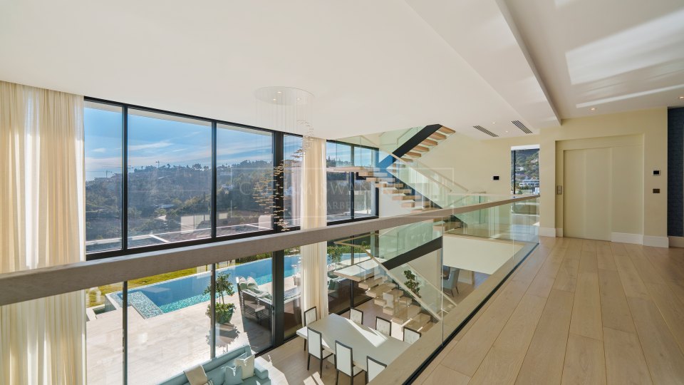 Benahavis, Villa de lujo en venta en El Madroñal, Benahavís con vistas panorámicas al mar y a la montaña