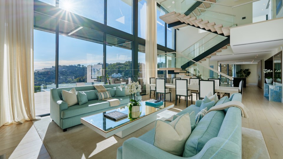 Benahavis, Villa de lujo en venta en El Madroñal, Benahavís con vistas panorámicas al mar y a la montaña