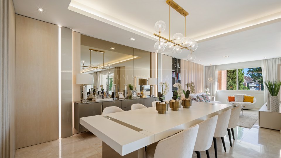 Marbella Golden Mile, Spacieux appartement quatre chambres à vendre à La Trinidad, Golden Mile