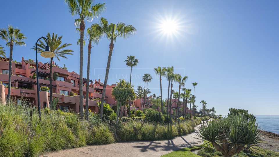 Estepona, Refurbished Luxury Beachfront Apartment for Sale in Cabo Bermejo, Estepona