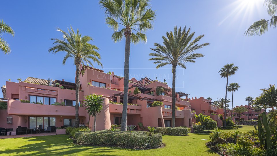 Estepona, Refurbished Luxury Beachfront Apartment for Sale in Cabo Bermejo, Estepona