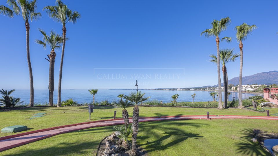 Estepona, Refurbished Luxury Beachfront Apartment for Sale in Cabo Bermejo, Estepona