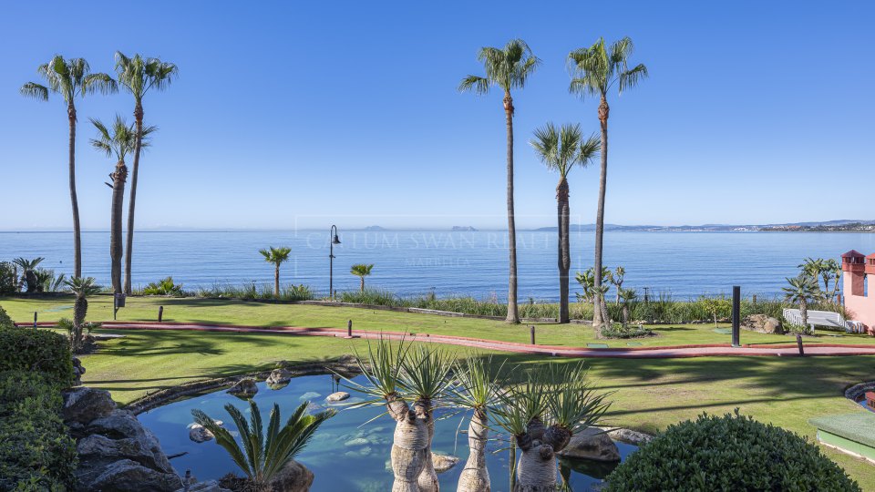 Estepona, Refurbished Luxury Beachfront Apartment for Sale in Cabo Bermejo, Estepona