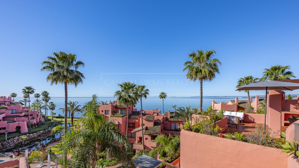 Estepona, Refurbished Luxury Beachfront Apartment for Sale in Cabo Bermejo, Estepona