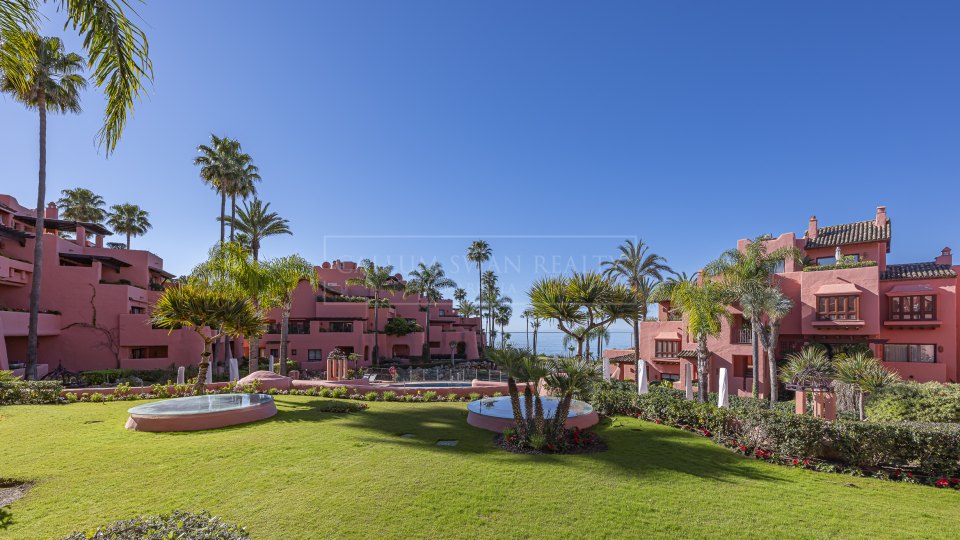 Estepona, Refurbished Luxury Beachfront Apartment for Sale in Cabo Bermejo, Estepona