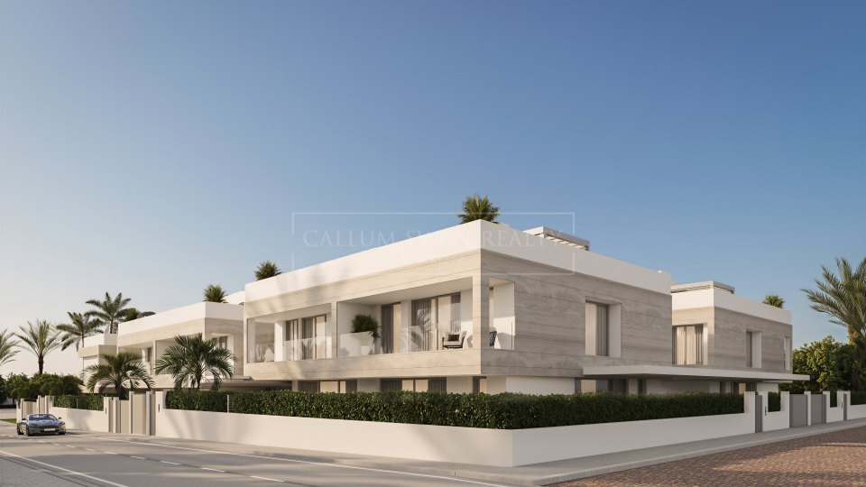 San Pedro de Alcantara, Villa moderna de cuatro dormitorios con piscina y ascensor en venta en San Pedro de Alcántara, Marbella