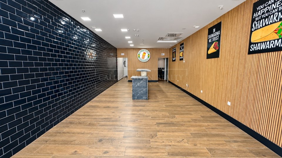 Marbella - Puerto Banus, Commercial Premises for Sale in Marbella – Prime Location Near Hard Rock Hotel