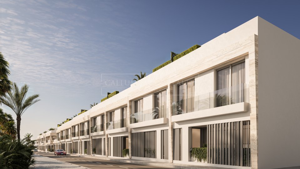 San Pedro de Alcantara, Maison de ville contemporaine de quatre chambres à vendre à San Pedro de Alcántara, proche de la plage et des commodités