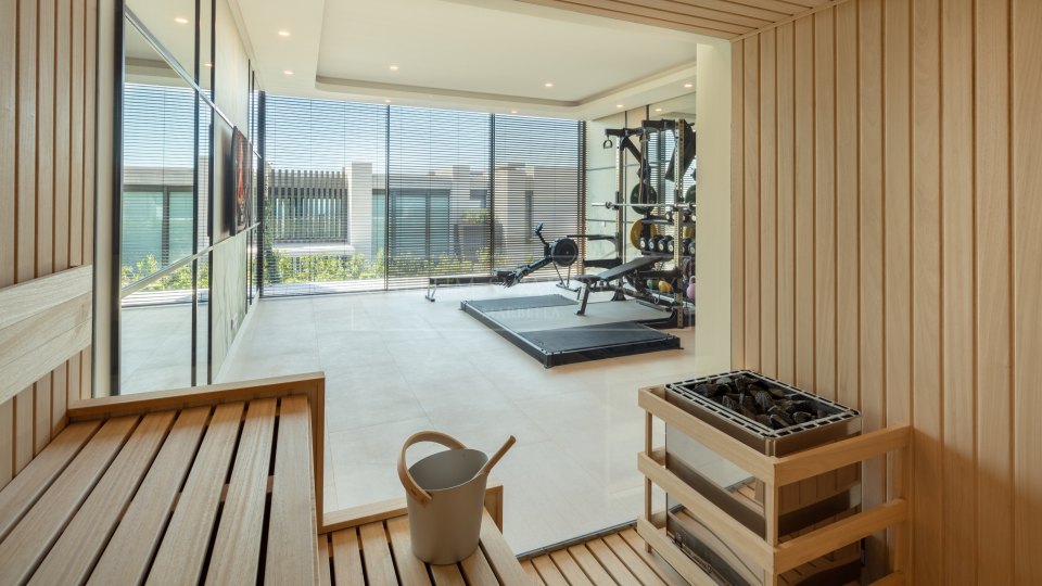 Benahavis, Contemporary Seven-Bedroom Villa in La Quinta, Benahavís with Sea and Mountain Views