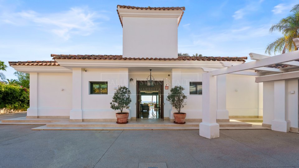 Nueva Andalucia, Villa familiar de un solo nivel en venta en Haza del Conde, Nueva Andalucía