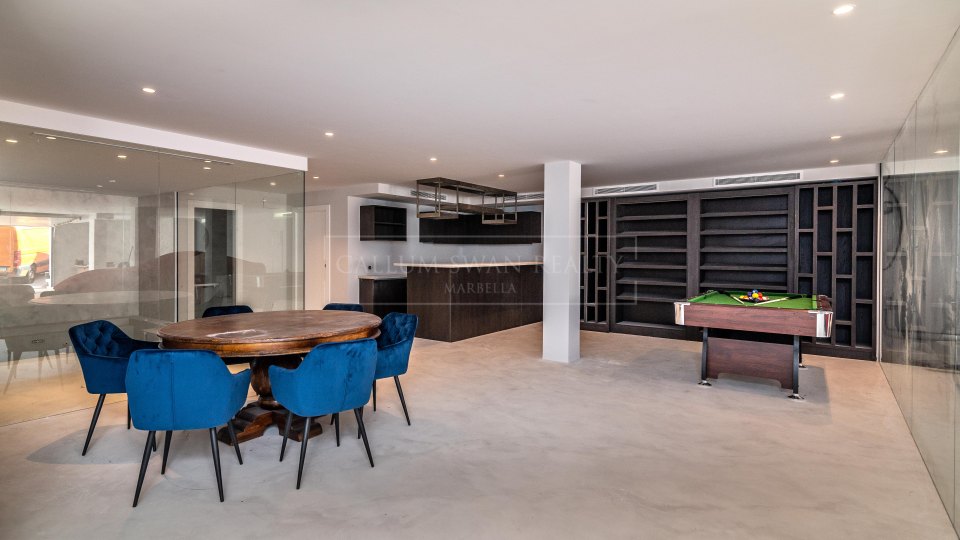 Nueva Andalucia, Villa sofisticada con vistas al mar, a poca distancia de Puerto Banús