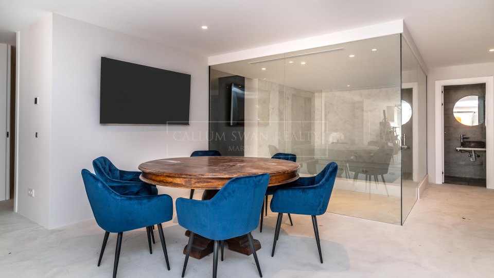 Nueva Andalucia, Villa sofisticada con vistas al mar, a poca distancia de Puerto Banús