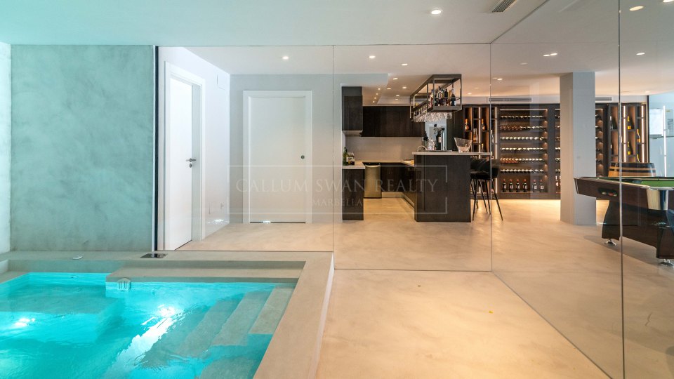 Nueva Andalucia, Villa sofisticada con vistas al mar, a poca distancia de Puerto Banús