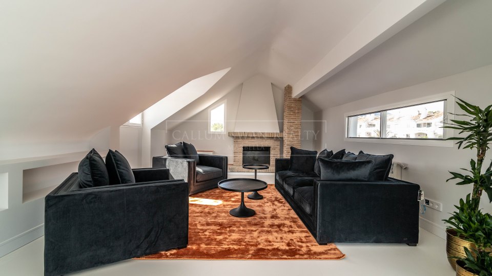 Nueva Andalucia, Villa sofisticada con vistas al mar, a poca distancia de Puerto Banús