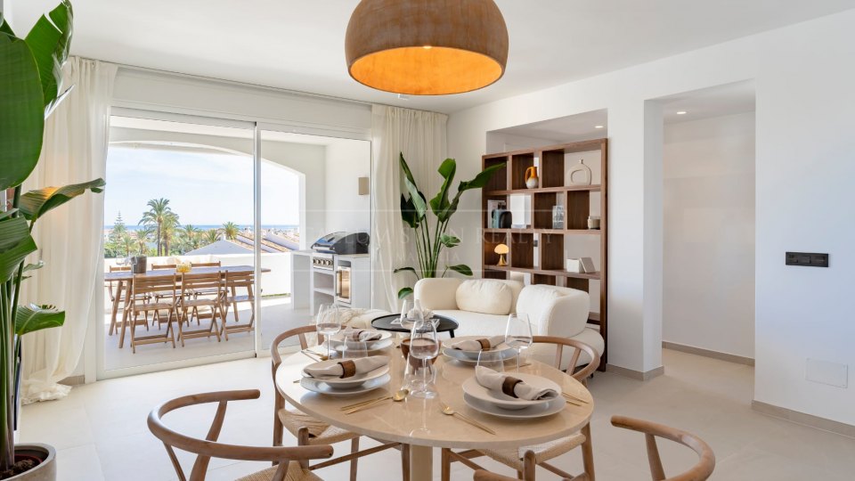 Nueva Andalucia, Apartamento renovado en la prestigiosa comunidad de Malambo