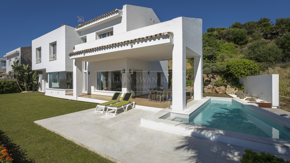 Villa for sale in La Alqueria - Benahavis Villa
