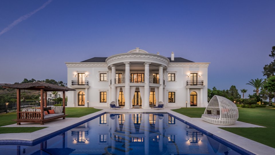 Marbella East, Classical style luxury villa in the east side of Marbella
