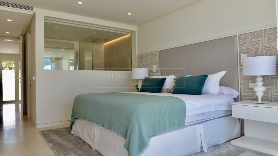 Marbella Golden Mile, Elegante ático dúplex de lujo en Marina Puente Romano