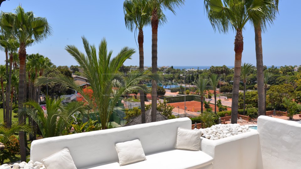 Marbella Golden Mile, Elegante ático dúplex de lujo en Marina Puente Romano