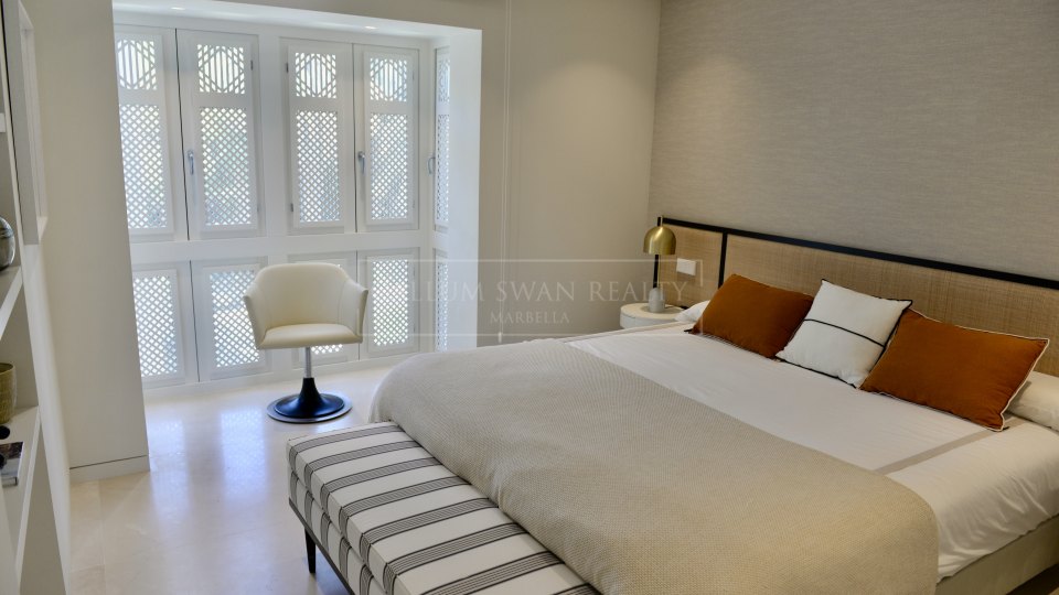 Marbella Golden Mile, Elegante ático dúplex de lujo en Marina Puente Romano