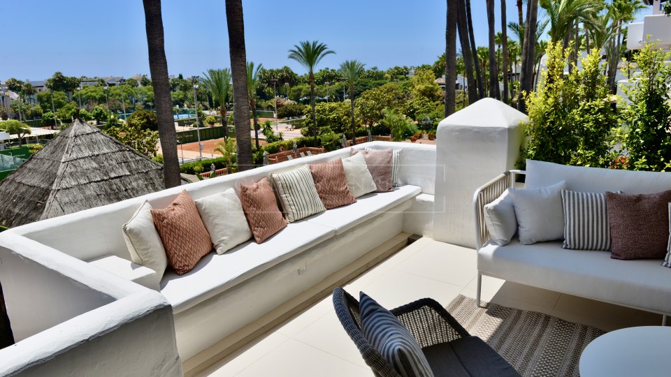 Marbella Golden Mile, Elegante ático dúplex de lujo en Marina Puente Romano