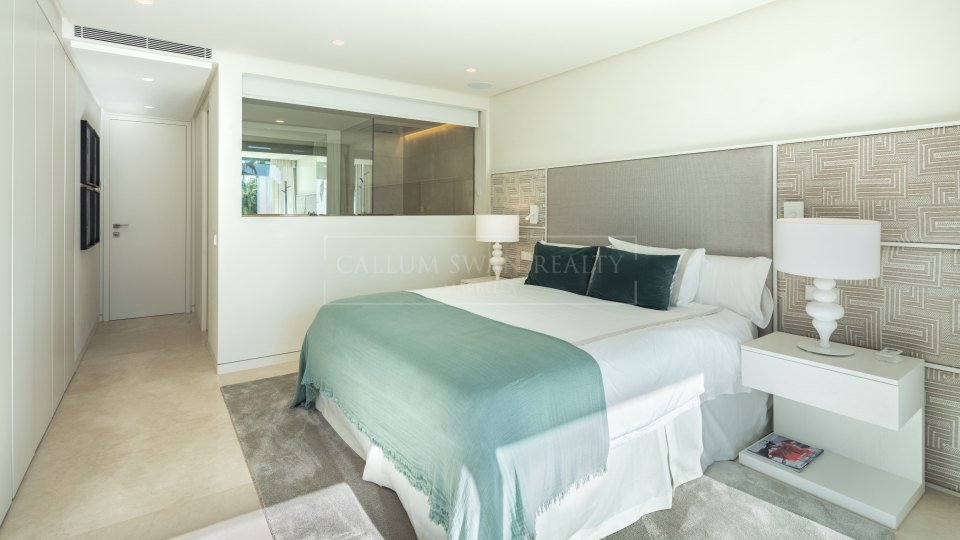Marbella Golden Mile, Elegante ático dúplex de lujo en Marina Puente Romano
