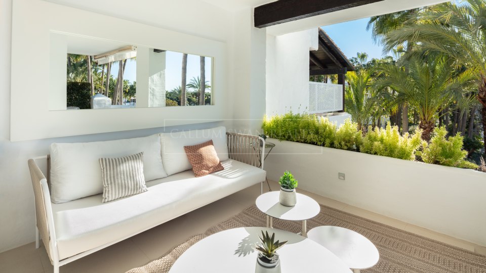 Marbella Golden Mile, Elegante ático dúplex de lujo en Marina Puente Romano