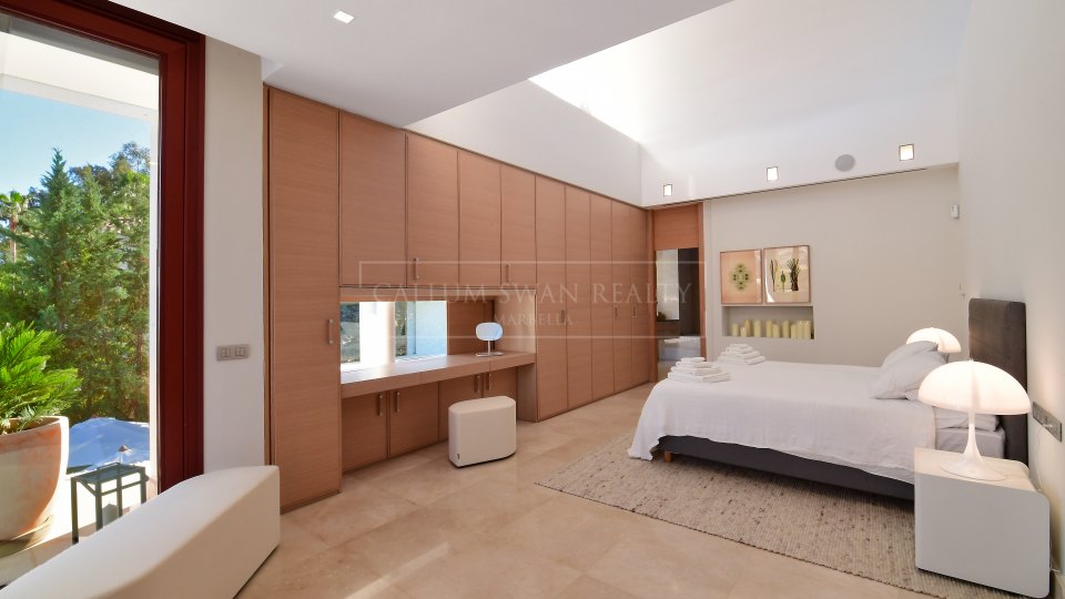 Nueva Andalucia, Villa moderne au style avant-gardiste à Nueva Andalucía proche de Puerto Banús