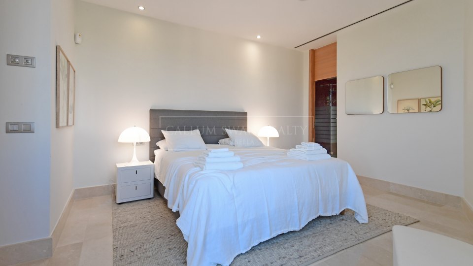 Nueva Andalucia, Villa moderne au style avant-gardiste à Nueva Andalucía proche de Puerto Banús