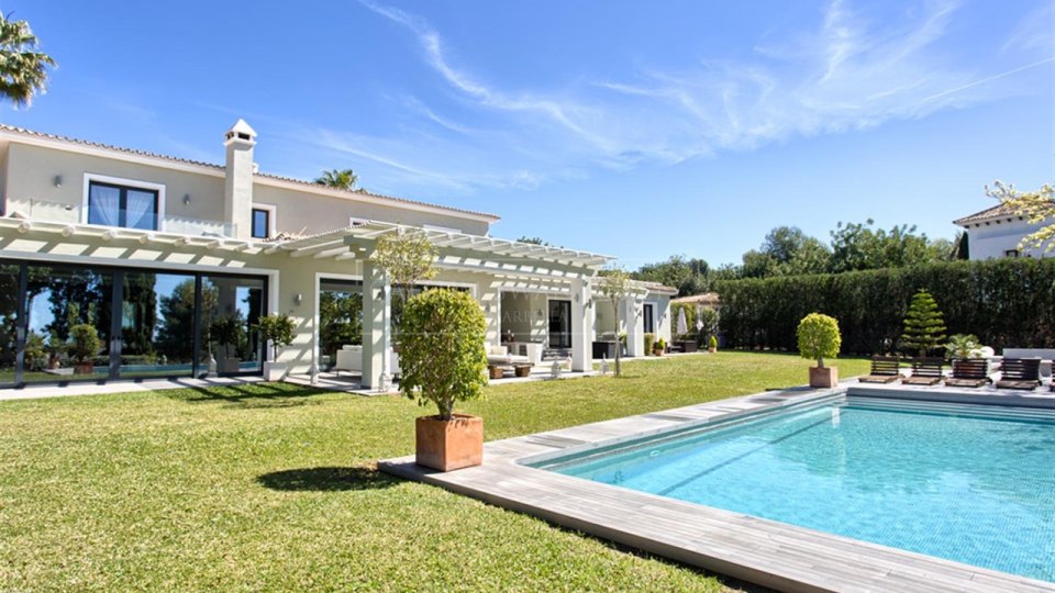 Marbella Golden Mile, Impecable villa familiar de lujo en Marbella Hills Club