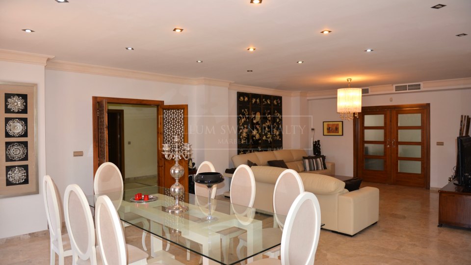 Marbella Golden Mile, Gran Villa de lujo, cerca de la playa en la Milla de Oro, Marbella