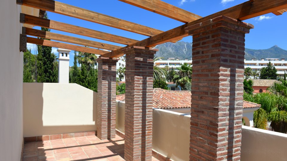 Marbella Golden Mile, Gran Villa de lujo, cerca de la playa en la Milla de Oro, Marbella