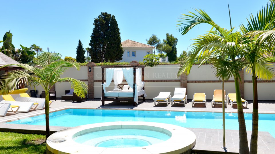 Marbella Golden Mile, Gran Villa de lujo, cerca de la playa en la Milla de Oro, Marbella