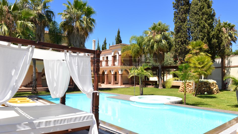 Marbella Golden Mile, Gran Villa de lujo, cerca de la playa en la Milla de Oro, Marbella