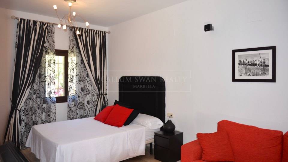 Marbella Golden Mile, Gran Villa de lujo, cerca de la playa en la Milla de Oro, Marbella