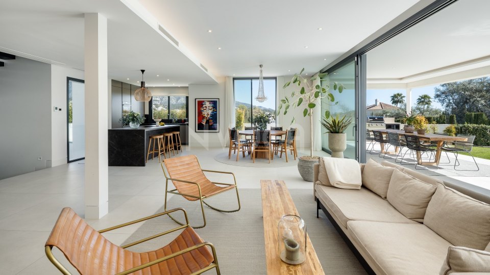 Contemporary Villa in La Cerquilla, Marbella