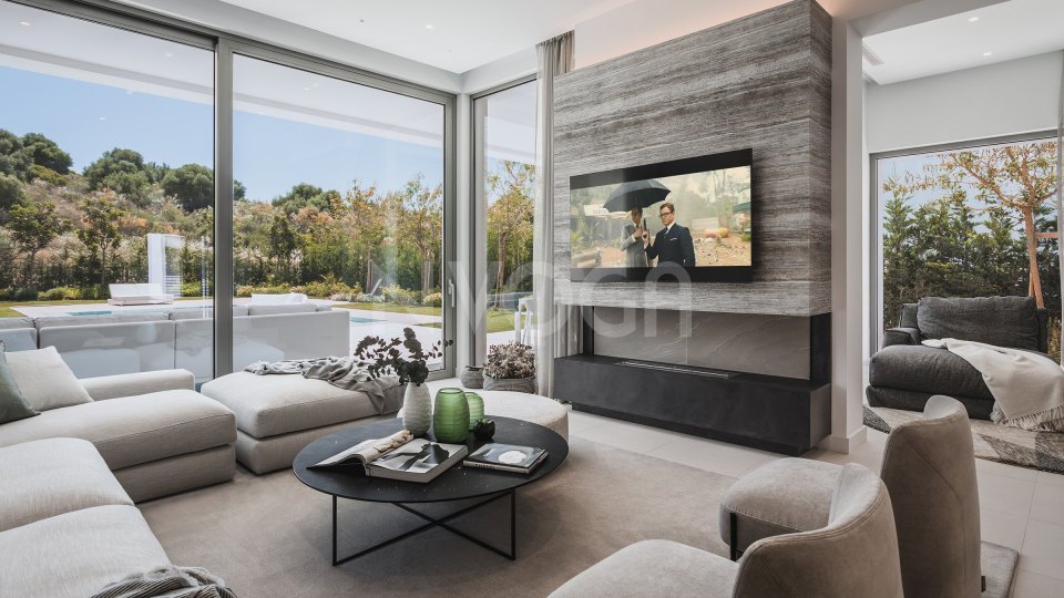 Lujosa villa en el complejo cerrado 'El Paraíso' (Benahavis)