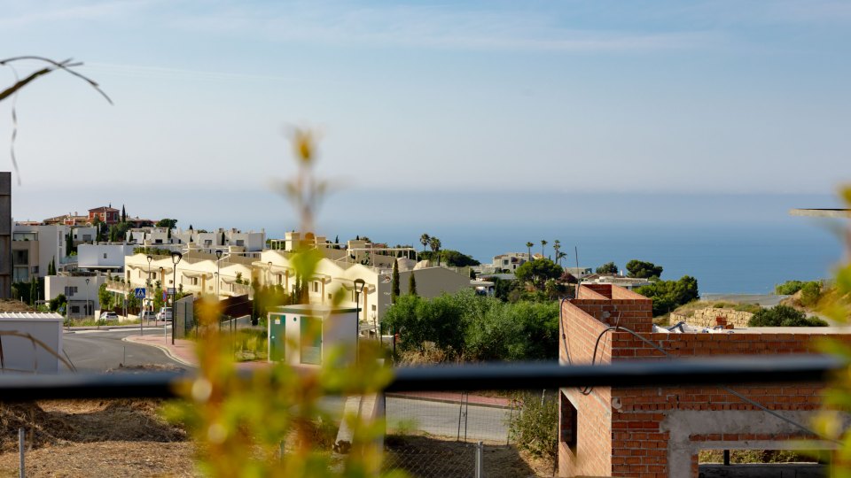 Villa Aurea es una villa contemporánea terminada, sin amueblar y lista para ser personalizada