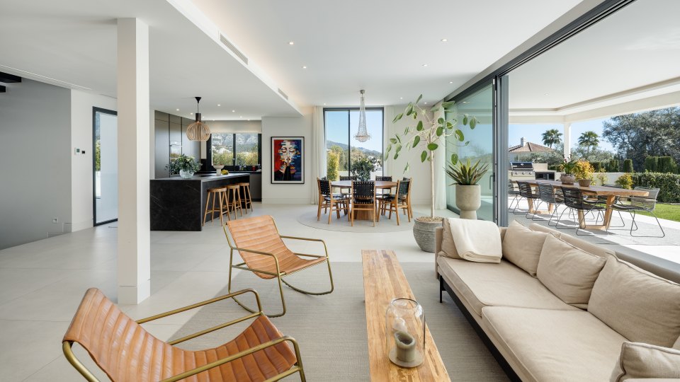Contemporary Villa in La Cerquilla, Marbella