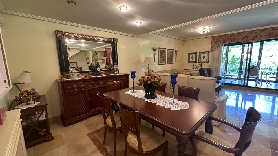 Magnificent townhouse in the Golden Mile