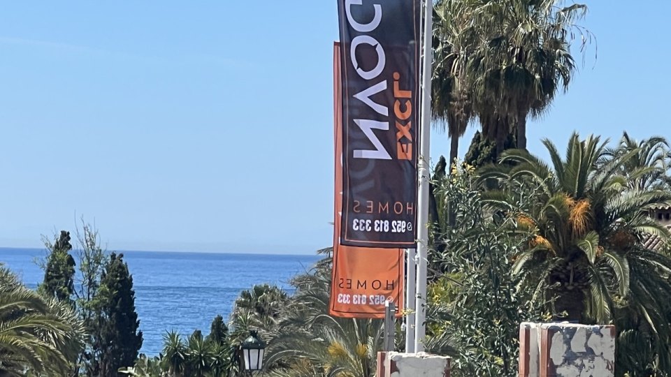 Magnifica Parcela con vistas al mar para varias villas en Urb. Los Monteros Marbella Este
